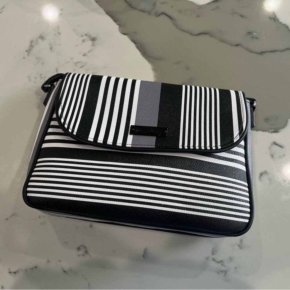NWOT Vera Bradley Black and White Striped Crossbody Bag